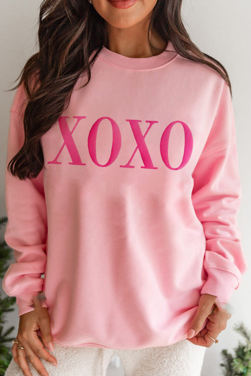 BUBBLE GUM  PINK XOXO PUFF PRINT SWEATSHIRT